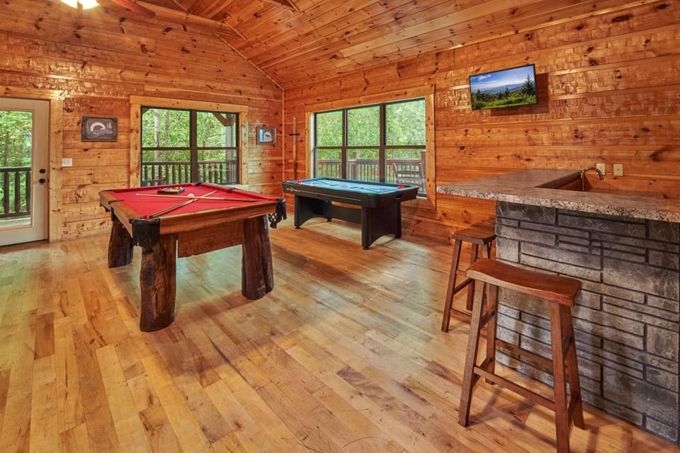 Fire in the Sky House in Gatlinburg