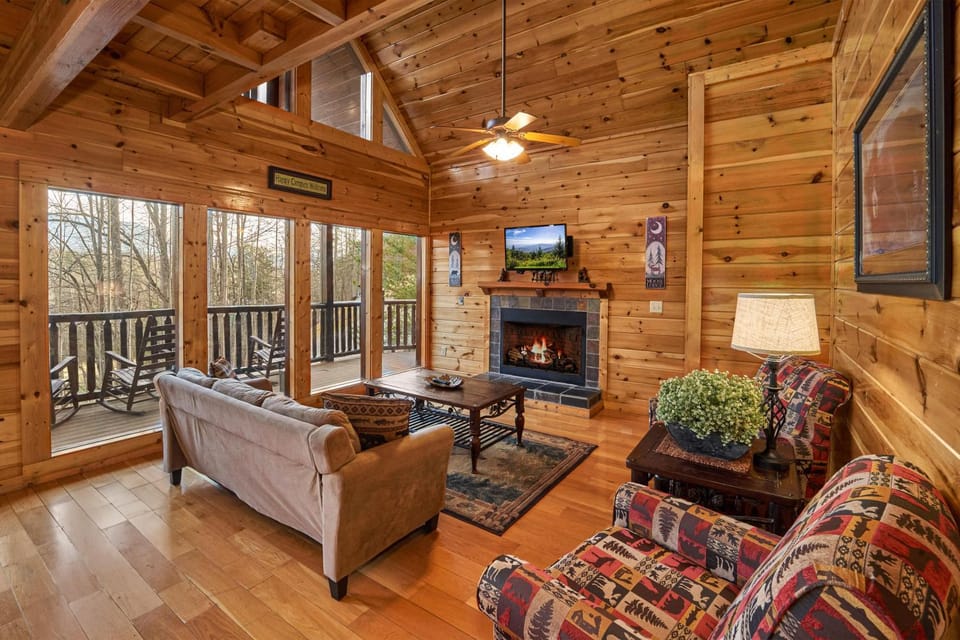 Hilltop Hideaway House in Sevier County