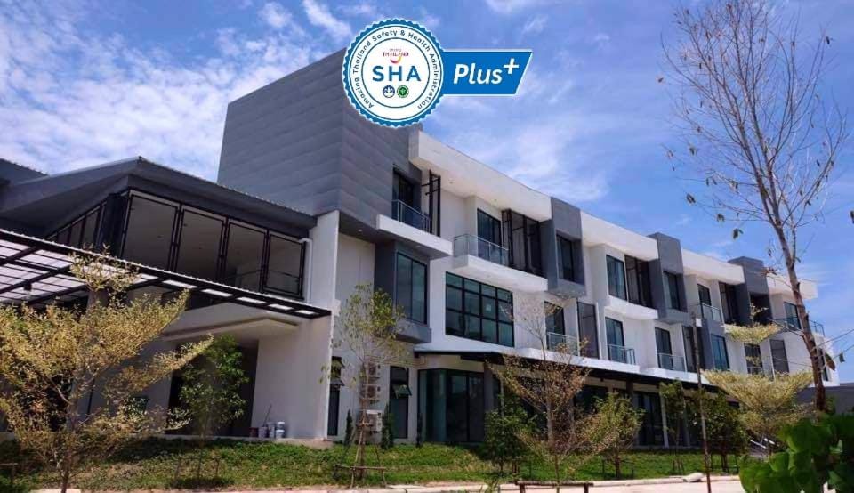 Hotel Chuan Chom The High Resort Saraburi Hotel in Laos