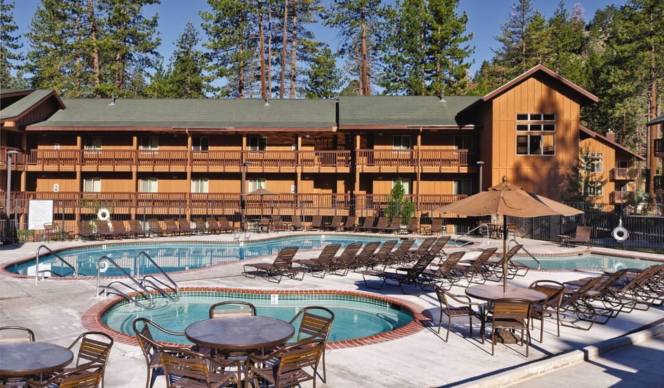 South Shore Resort 3BR Apartment House in Round Hill Village