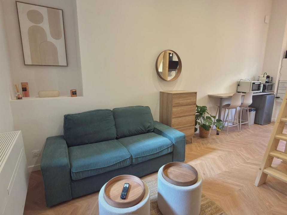 TV and multimedia, Living room, heating, internet, air conditioner