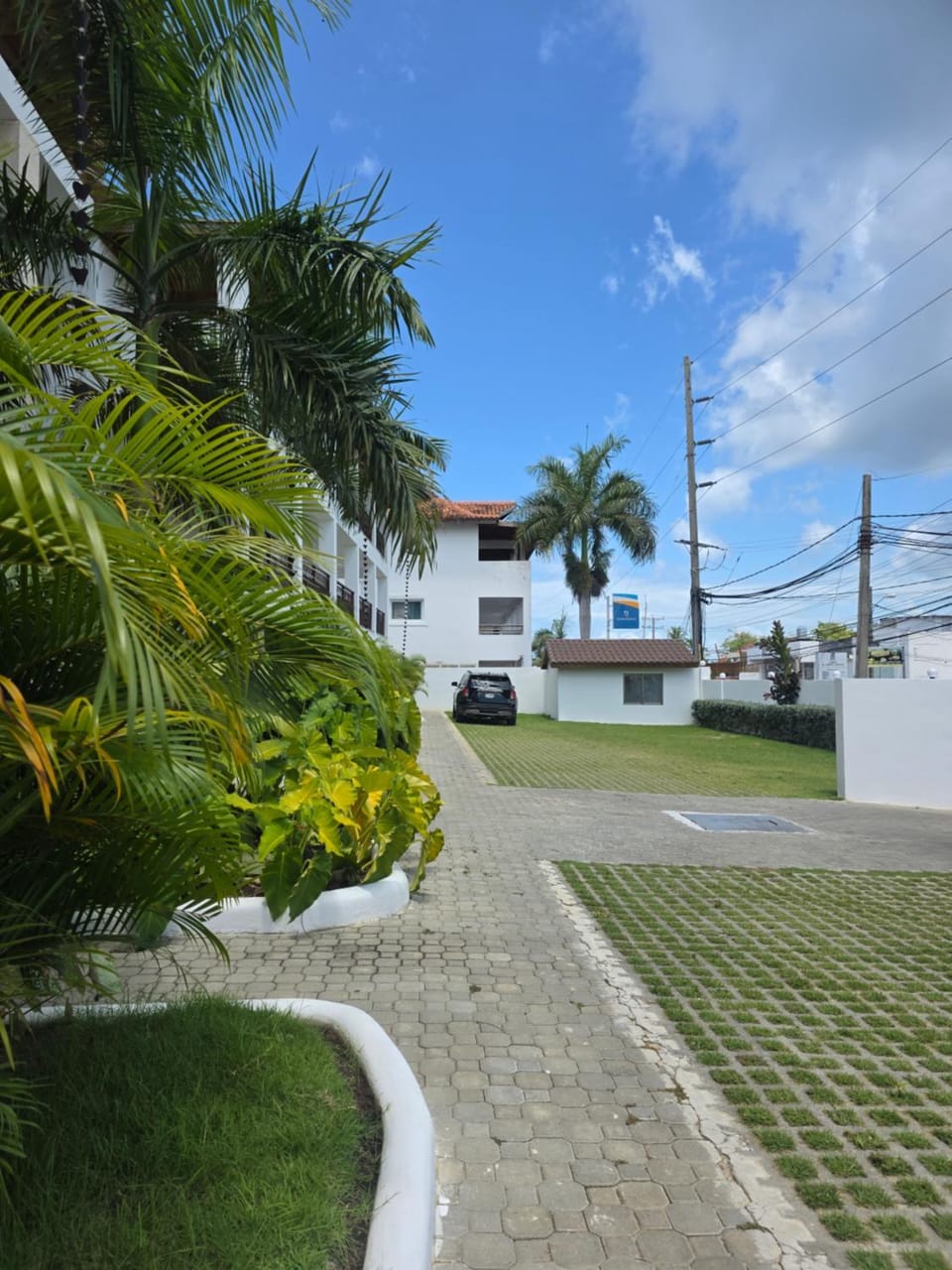 Esprit Caribbean F-1 Apartment in Los Melones