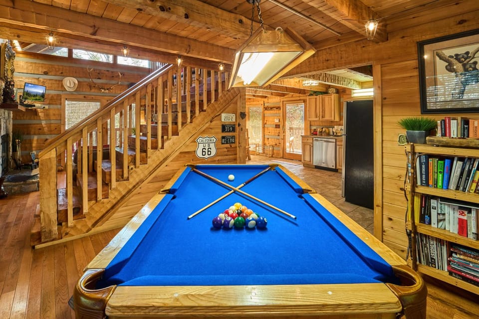 Moonlight Obsession House in Pigeon Forge