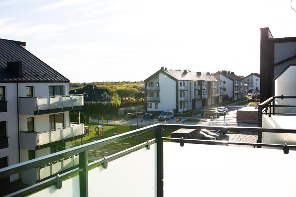 Neighbourhood, Balcony/Terrace