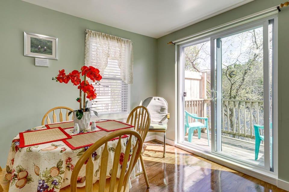 Riverside Franklin Townhome: 2 Private Balconies! House in Franklin