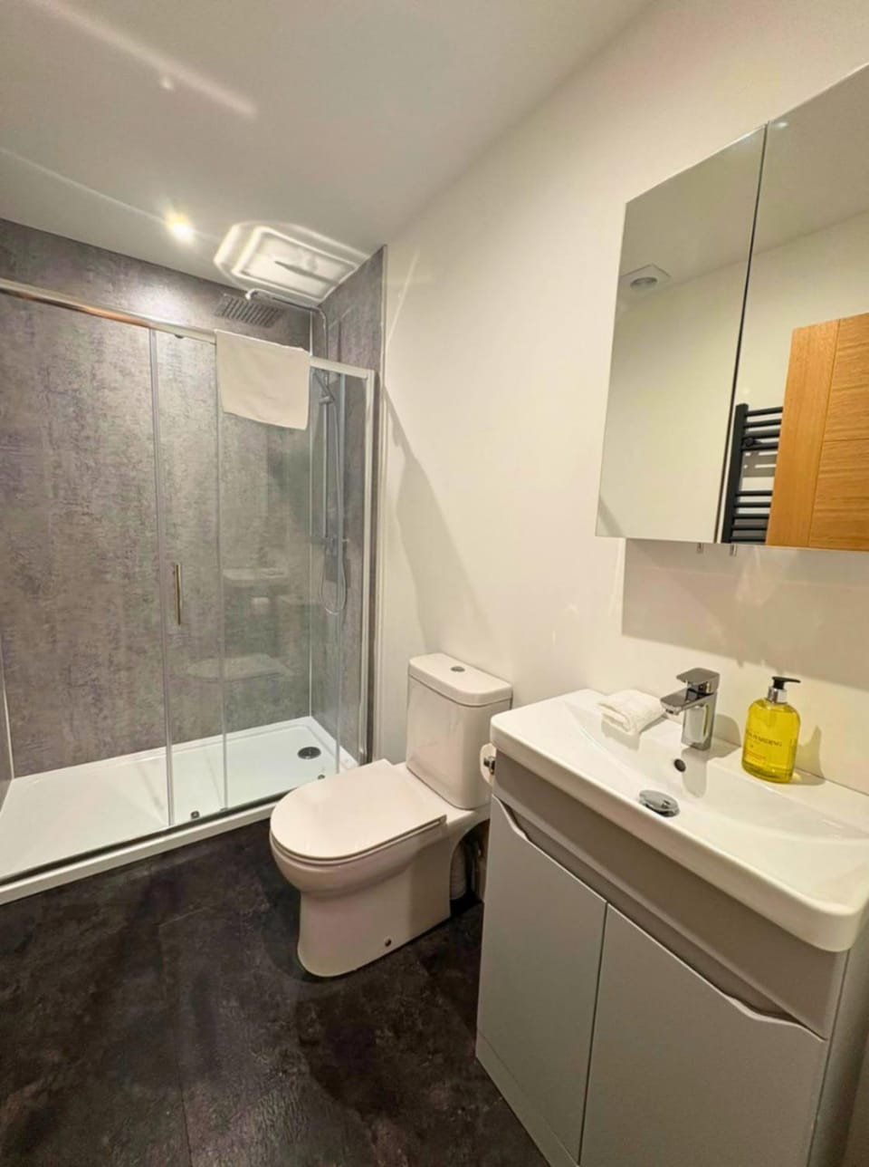 34 Peel Road Apartment in Douglas