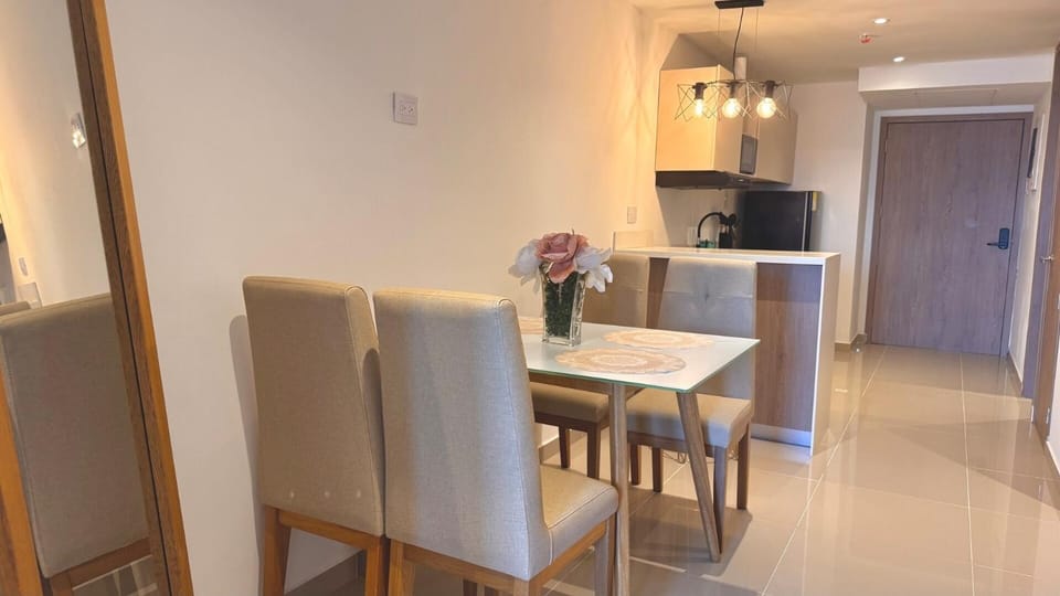 1BR Loft | Old Town View + 2 Baths Apartment in Cartagena