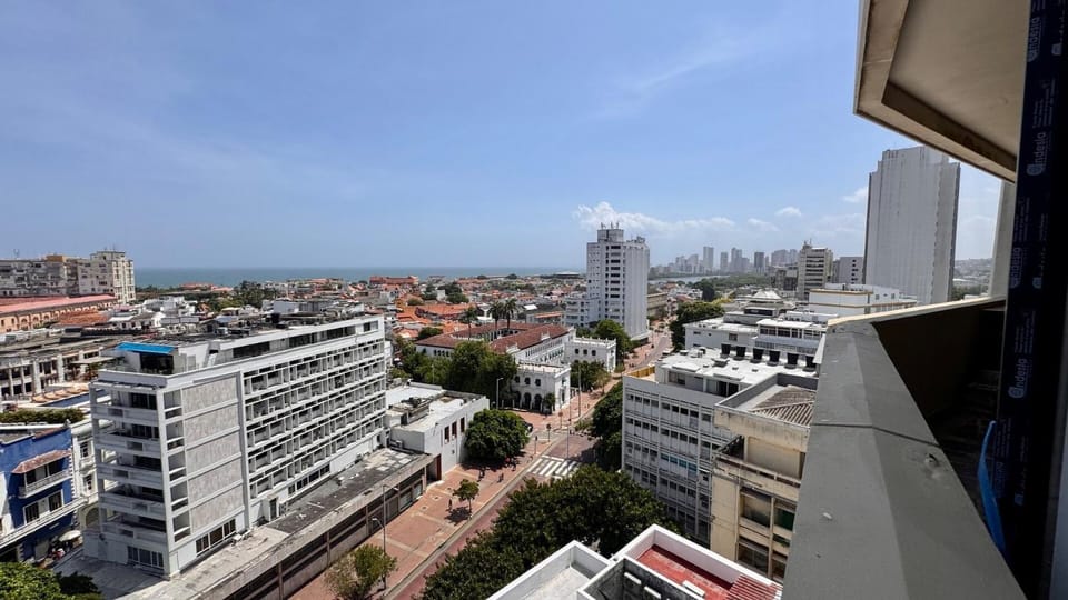 1BR Loft | Old Town View + 2 Baths Apartment in Cartagena