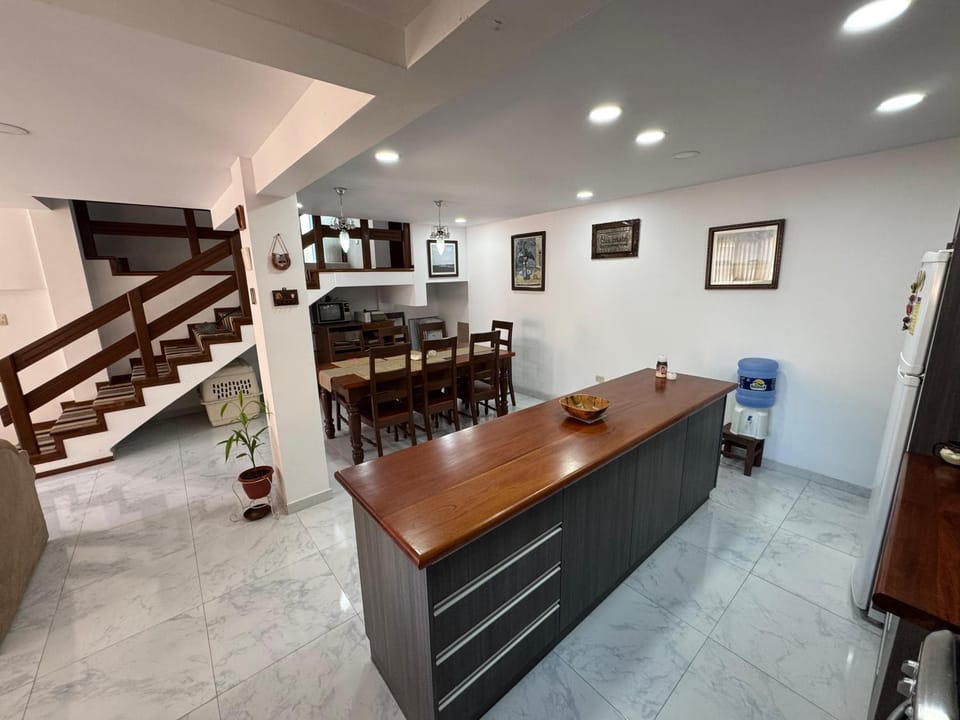 Casa con garaje privado Apartment in Cochabamba
