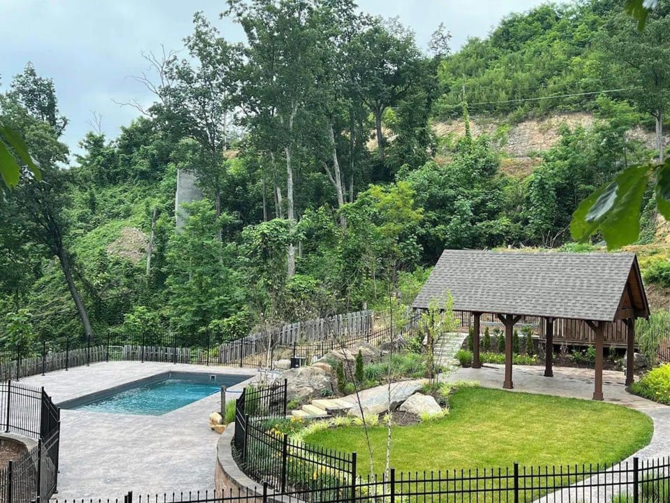 Eden's View House in Pittman Center