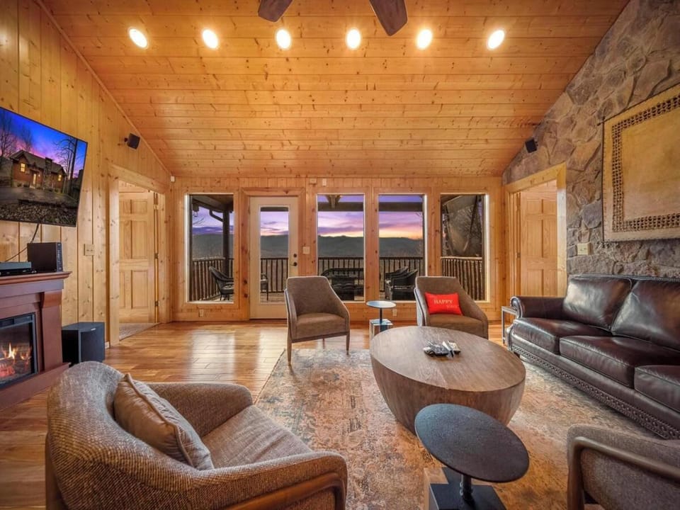 Eden's View House in Pittman Center