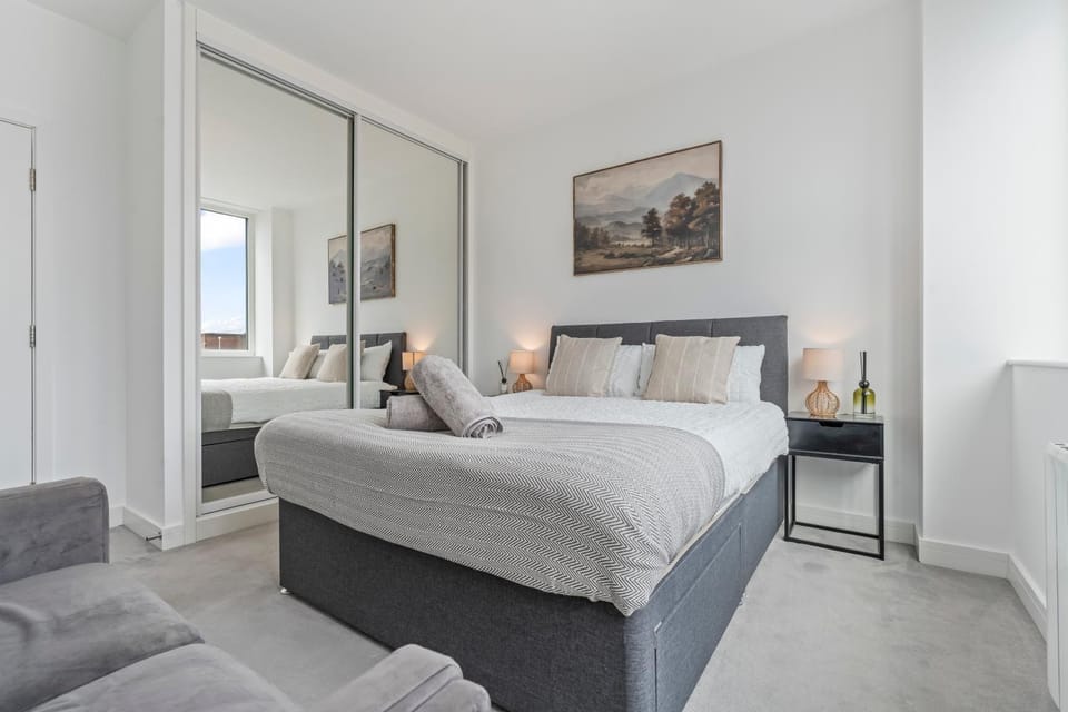 Bed, Bedroom
