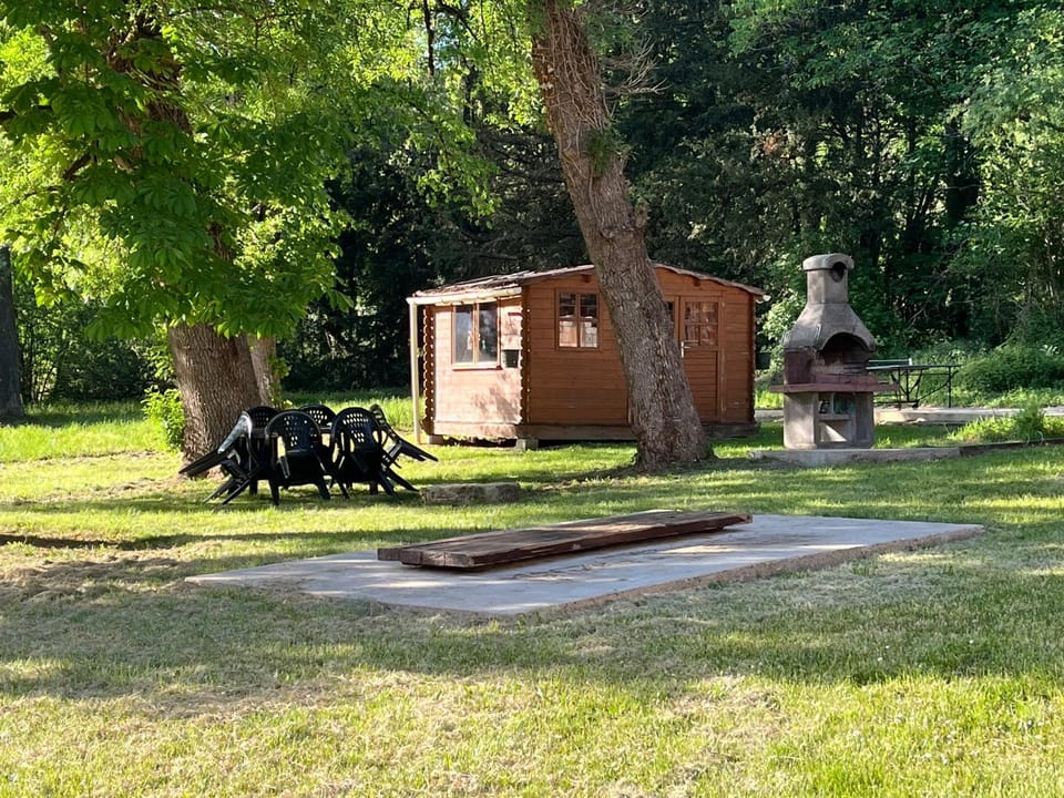 Le PassFlore proche Lascaux Apartment in Nouvelle-Aquitaine