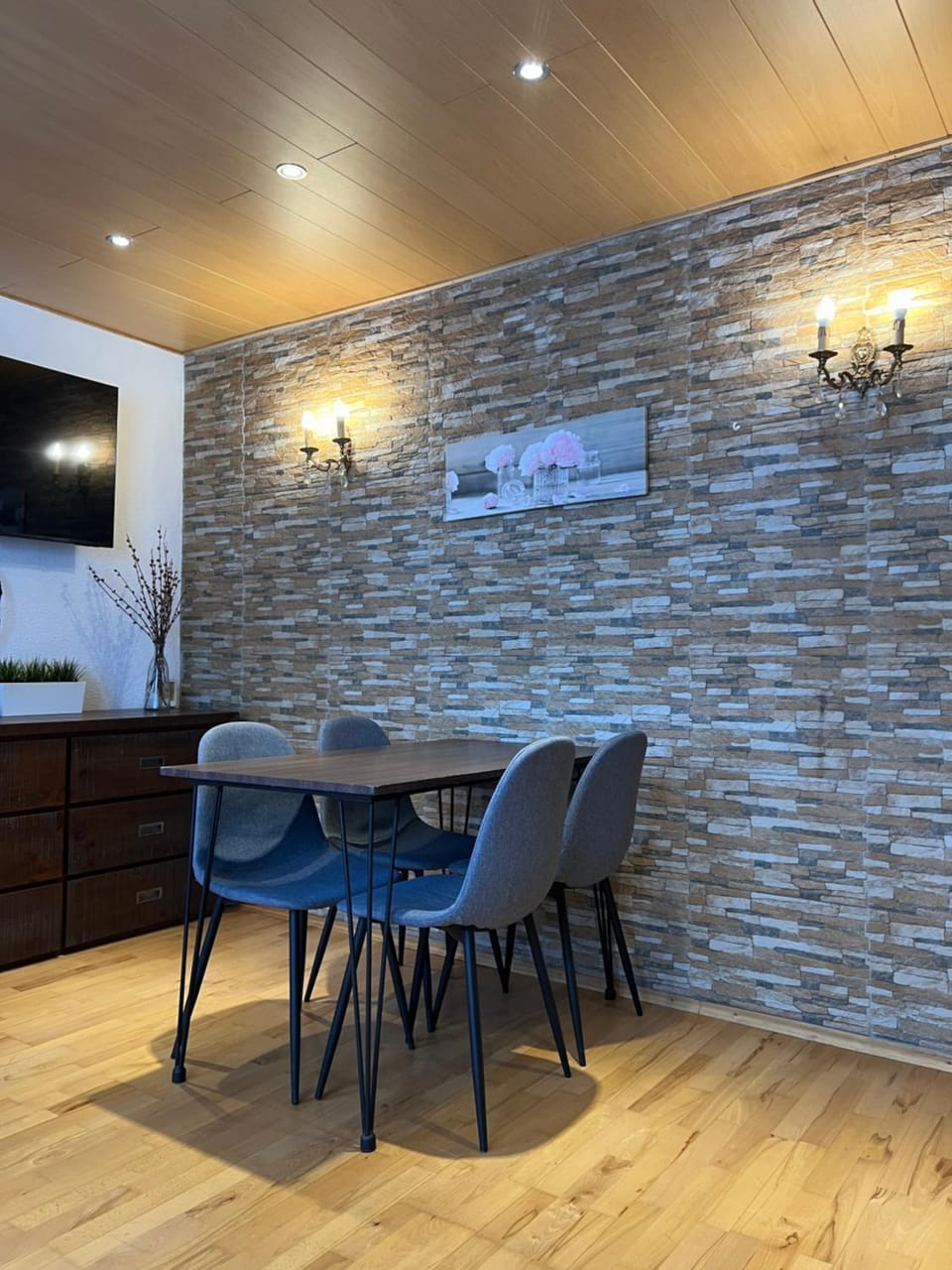 Monteurwohnung mit Parkplätzen, flexibler Check-in, Küche und Smart TV in Bad Sobernheim, Kreis Bad Kreuznach Apartment in Rhineland-Palatinate