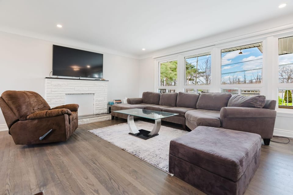 Beautiful Single Family Home in Ottawa Apartment in Ottawa