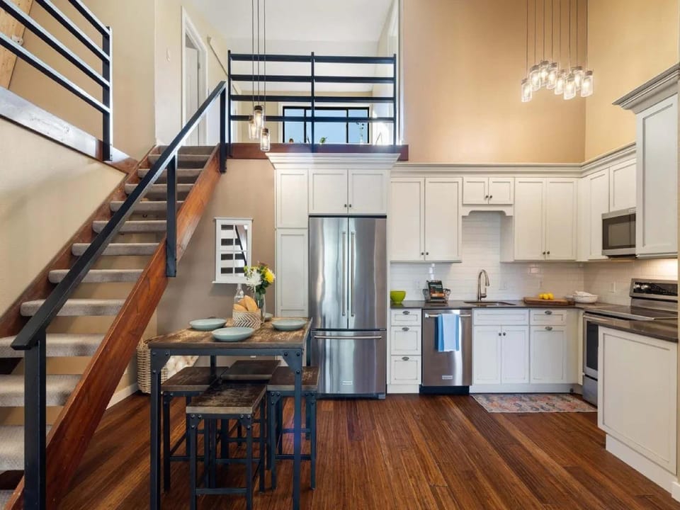 Modern 2BR Jackson Condo Apartment in Jackson