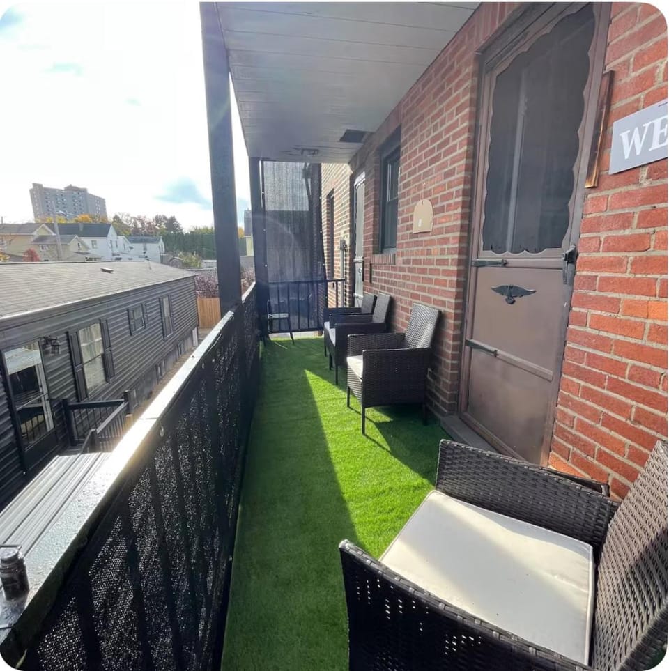 Serendipity Corner Guesthouse Apartment in Wilkes-Barre