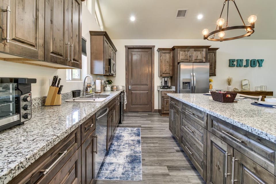 Forest, Fairways & Family Fun! Show Low Sanctuary House in Show Low