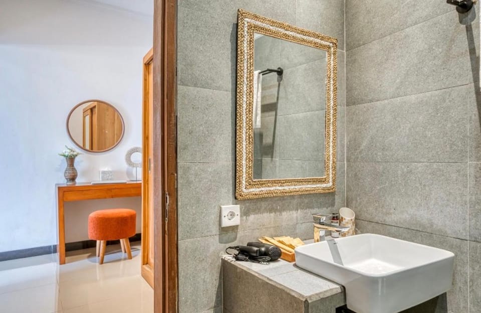 Bathroom, hair dryier