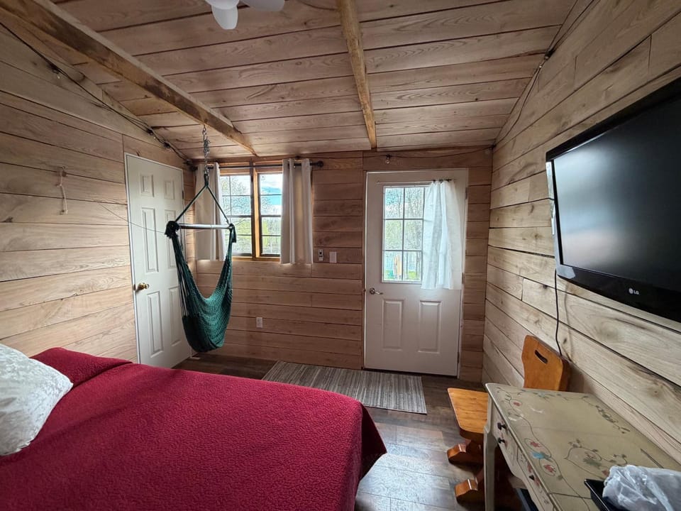 Cabins on THE GREAT CHAZY RIVER Cabin in Adirondack Mountains