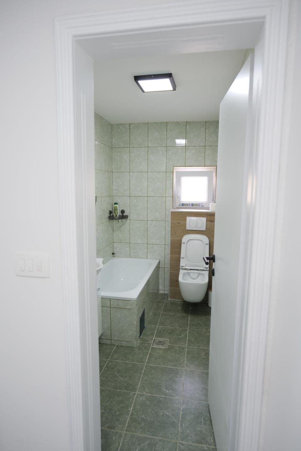 Bathroom, Bath