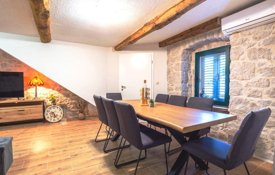 Stone house Lila Kamenmost Imotski House in Split-Dalmatia County