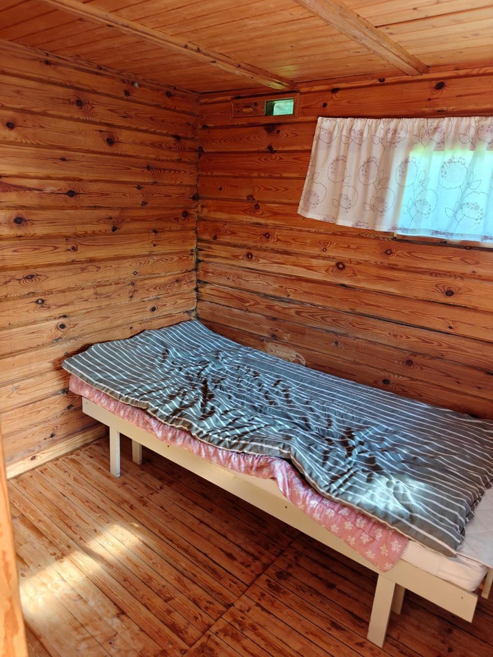 Mökki upealla maisemalla Campground/ 
RV Resort in Finland