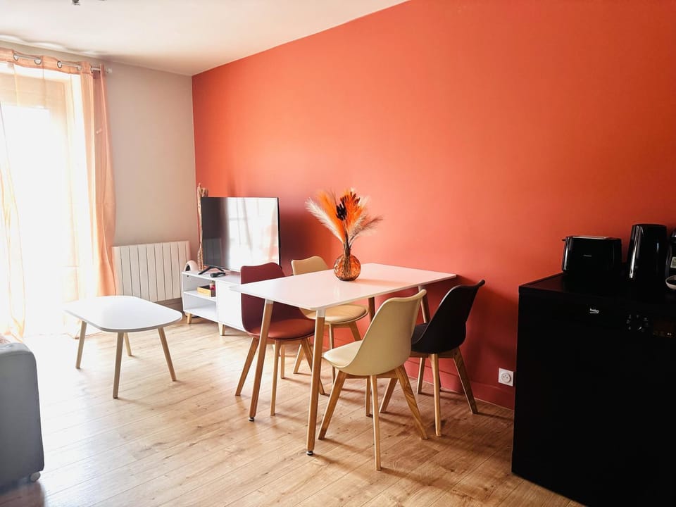 Le Terracotta Lounge T2 moderne à 2 pas de la gare Apartment in Haute-Savoie