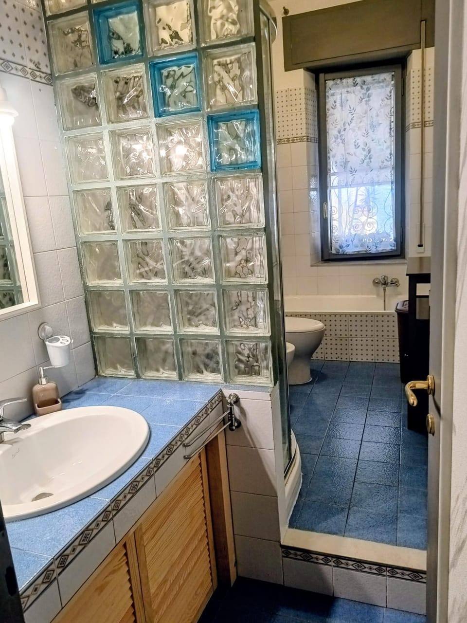 Casa Mille Fiori 3 bedrooms large terrace Apartment in Livorno