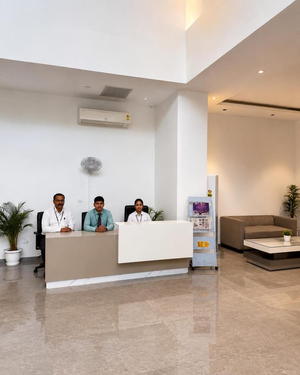 Communal lounge/ TV room, Lobby or reception