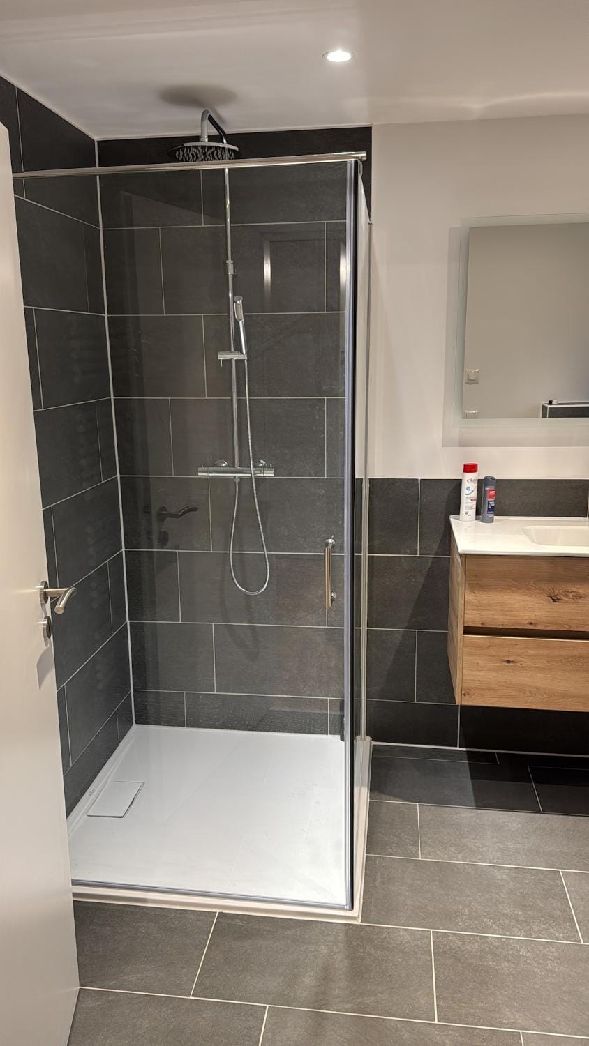 Shower, Bathroom
