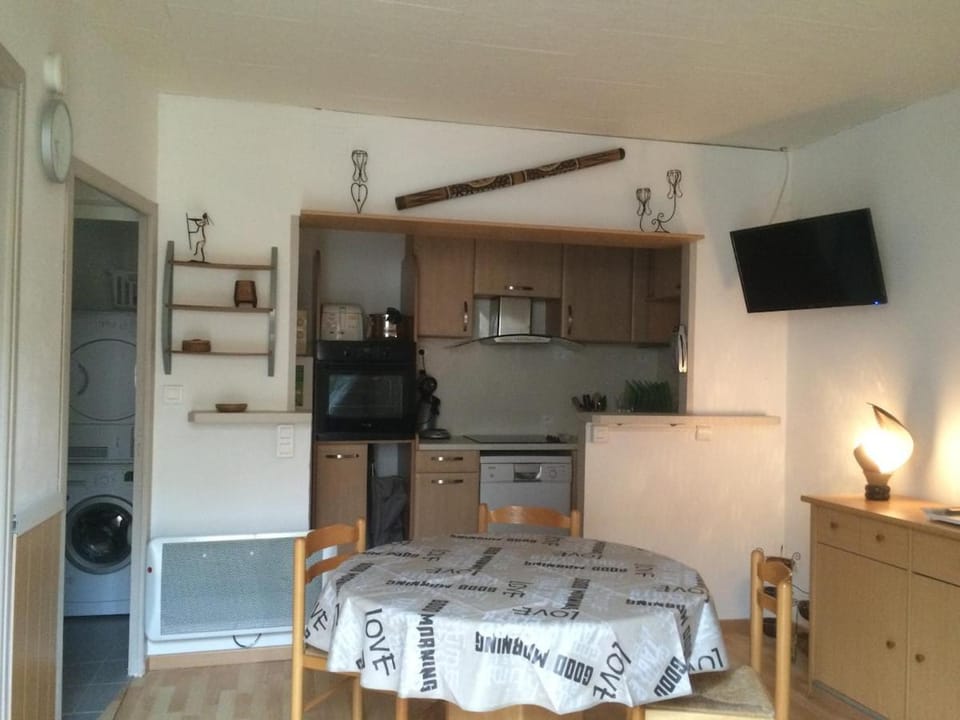 VILLA NOEMIE F1, terrasse privative Apartment in Occitanie
