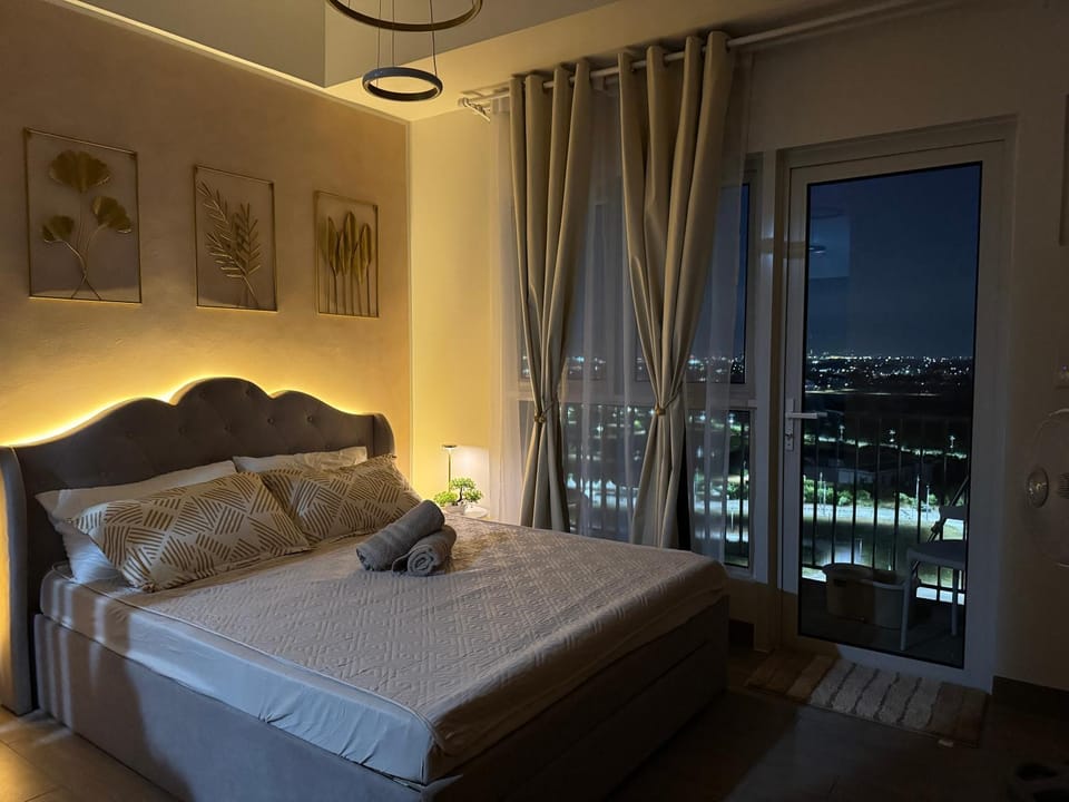 14th Flr Balcony Unit of La Cassia Residences in Maple Grove Apartment hotel in Calabarzon