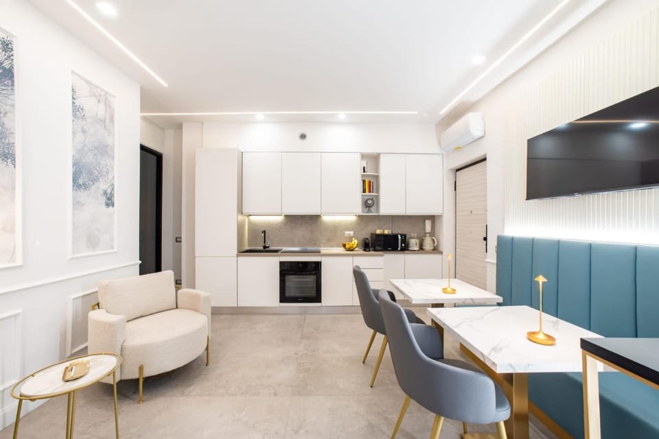 Kitchen or kitchenette, Living room, Seating area, Dining area, oven, stove
