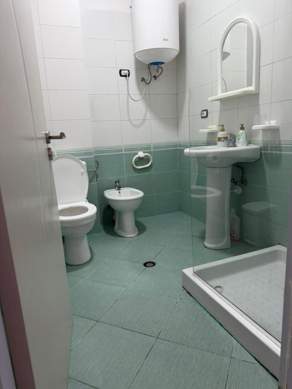 Shower, Bathroom, towels, washing machine, washing machine