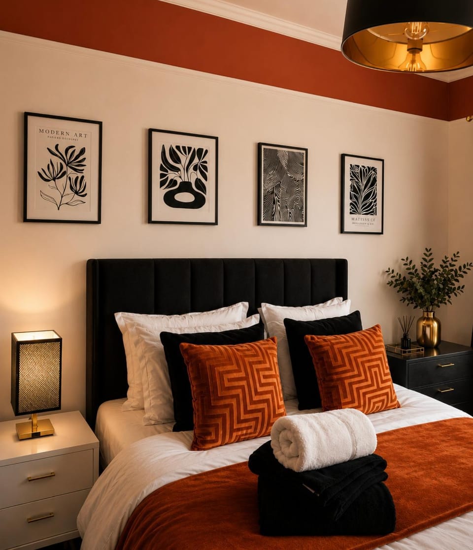 Stylish 3 Bed house Contractor Friendly Free parking & Wifi Apartment in Bristol