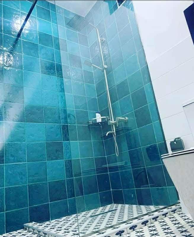 Kaprovani Two Sides Apartment in Georgia
