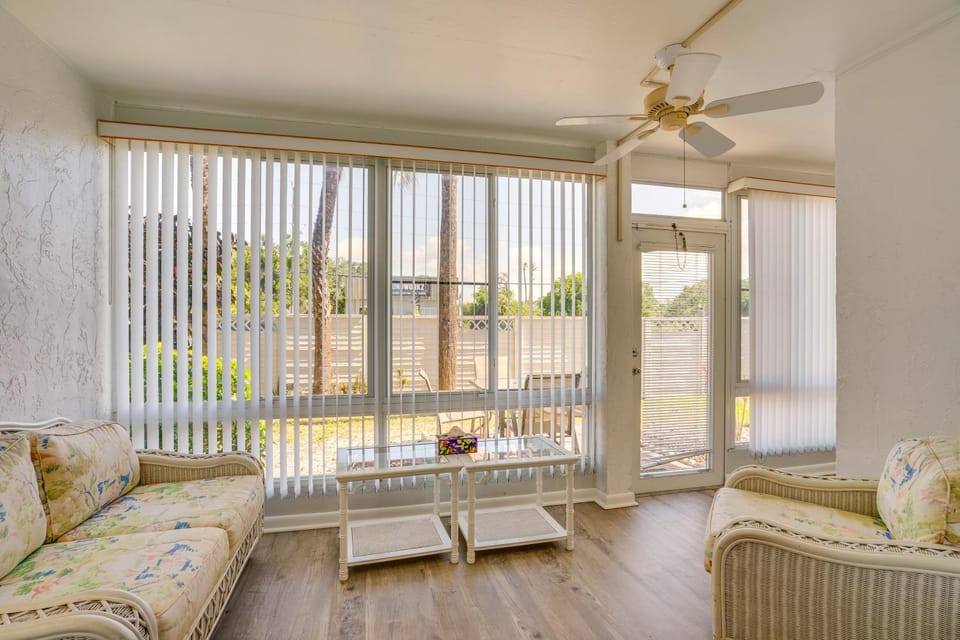 2 Mi to Sand! Port Charlotte Condo w/ Pool Access House in Charlotte Harbor