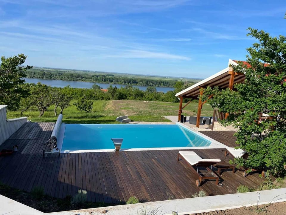 Day, Natural landscape, Karaoke, Karaoke, Sauna, Spa and wellness centre/facilities, Spa and wellness centre/facilities, On site, Landmark view, Pool view, Swimming pool, Open Air Bath, sunbed