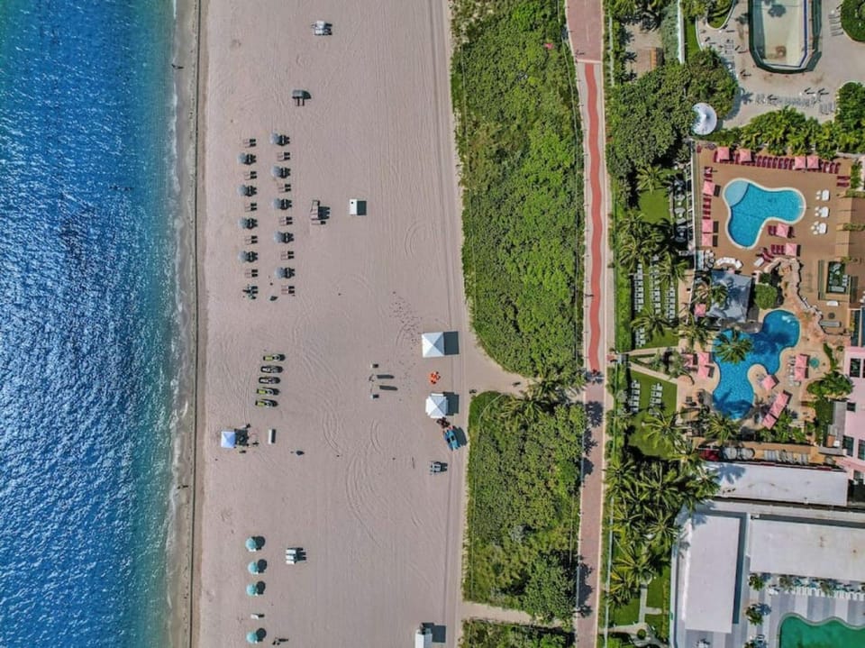 Day, Bird's eye view, Beach, Pool view, Sea view, Swimming pool
