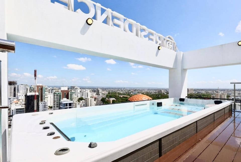 Natural landscape, Hot Tub, View (from property/room), Balcony/Terrace, Pool view