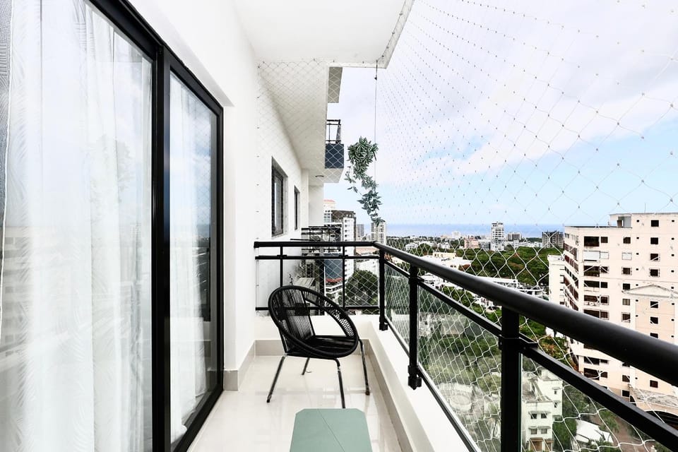 Day, View (from property/room), Balcony/Terrace, City view