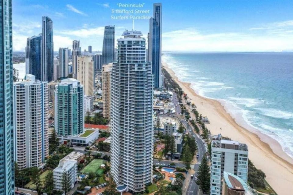 Property building, Nearby landmark, Day, Natural landscape, Bird's eye view, Beach, City view, Sea view