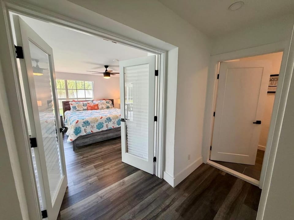 Spacious Family Home w Pool 4BR 3bath Beach nearby House in Marco Island