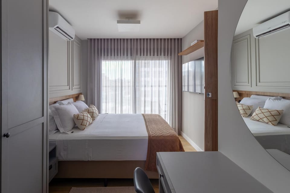 Bed, Bedroom, air conditioner