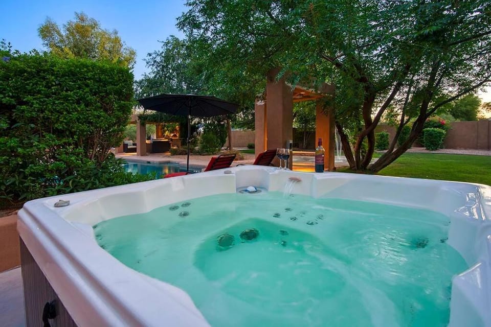 Private Pool Oasis with Hot Tub & Golf Simulator House in Scottsdale