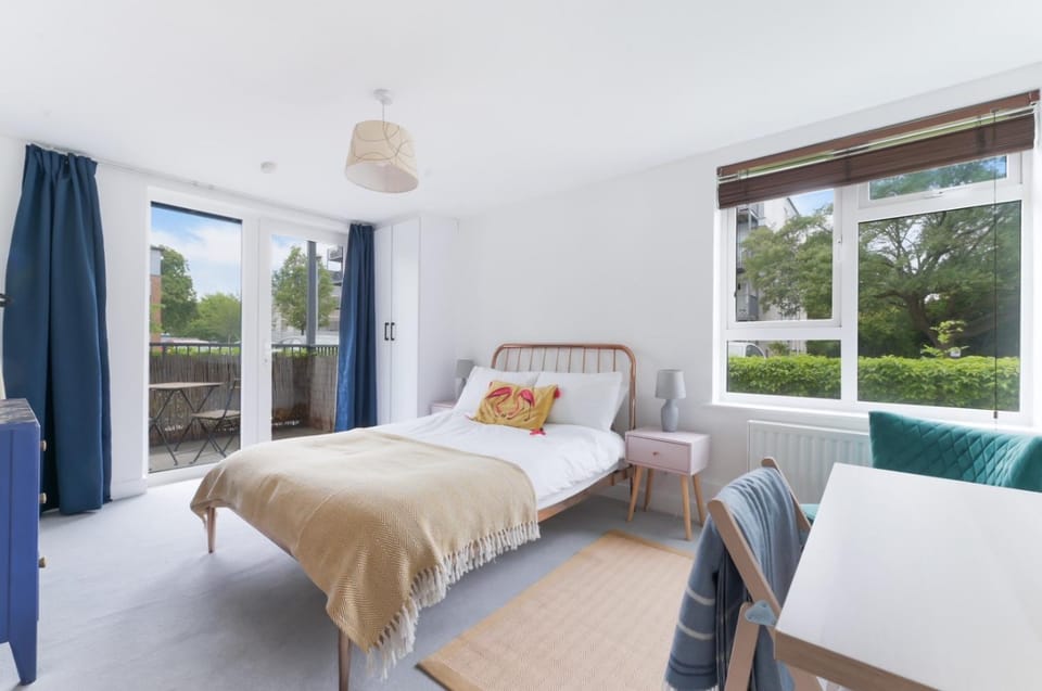 Clapham Apartment-Private Terrace-Easy Central Access Apartment in London
