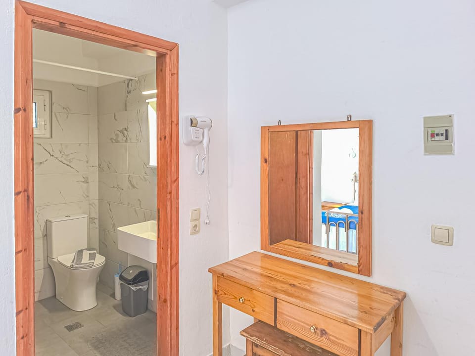 Sougia Afrodite Rooms 1 with balcony Apartment in Crete