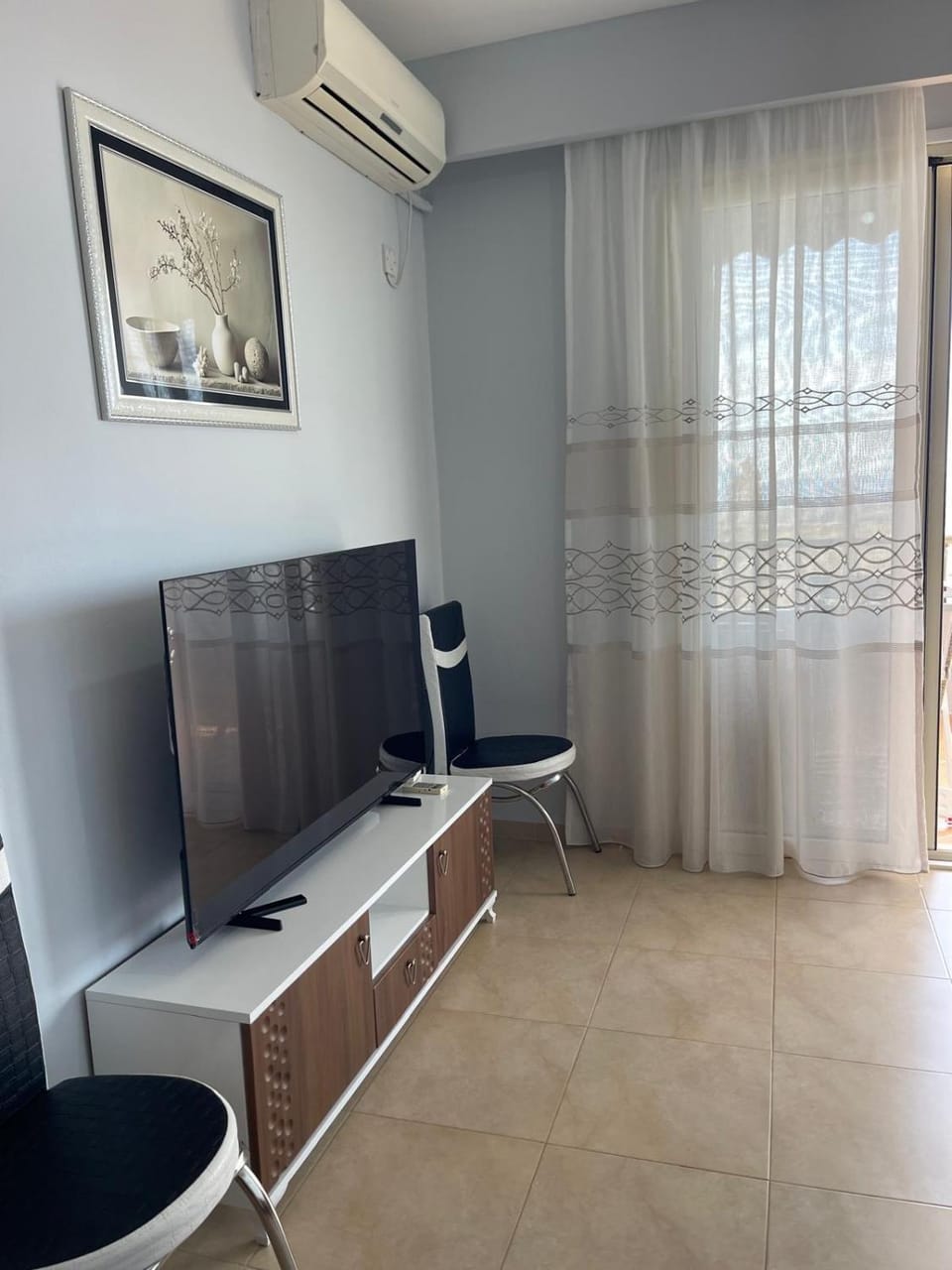 TV and multimedia, air conditioner