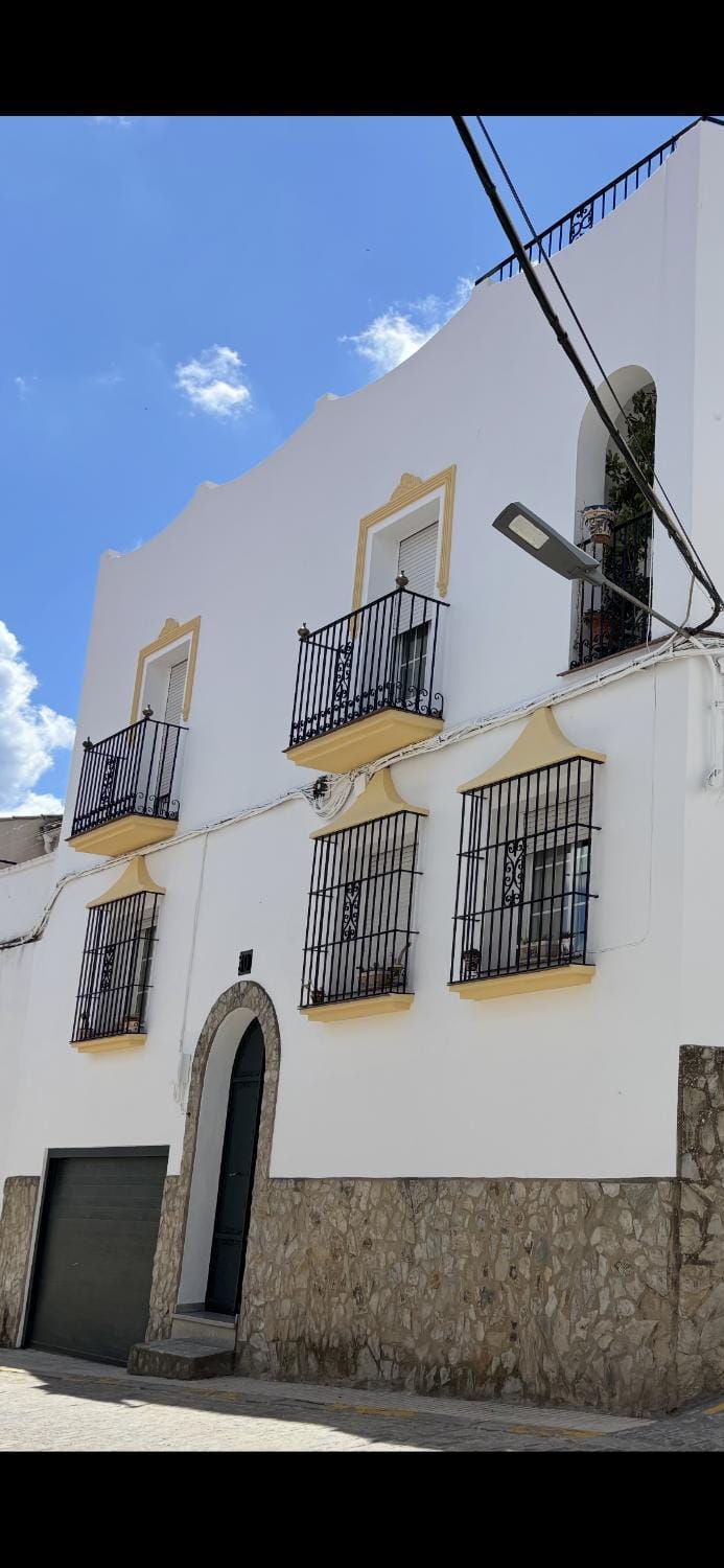 Property building, Day